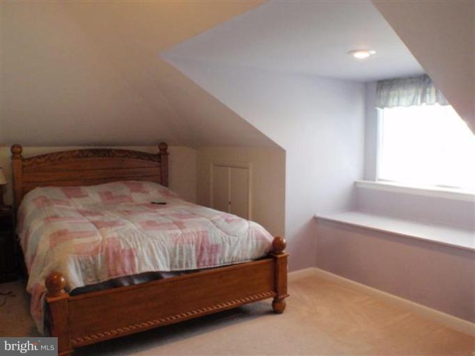 929 Washington Road Westminster, MD 21157 - Photo 9 of 26 Bedroom #1