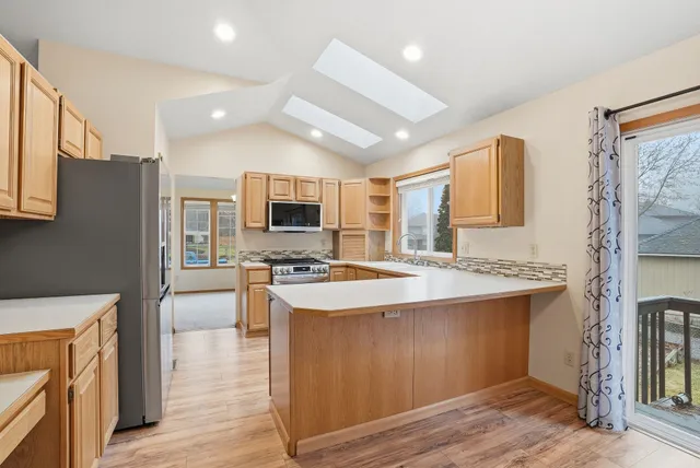 $549,990 | 221 West Falcon Avenue, Spokane, WA 99218