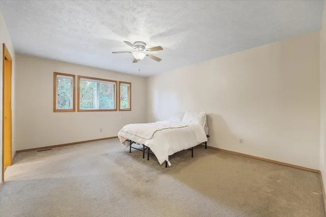 $549,990 | 221 West Falcon Avenue, Spokane, WA 99218