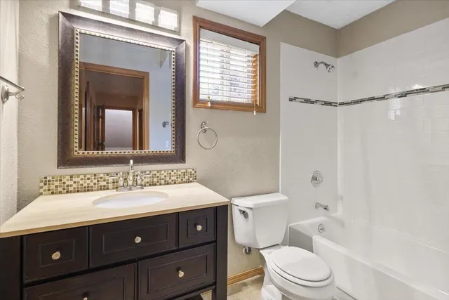 $549,990 | 221 West Falcon Avenue, Spokane, WA 99218