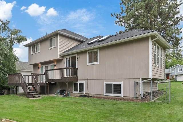 $549,990 | 221 West Falcon Avenue, Spokane, WA 99218