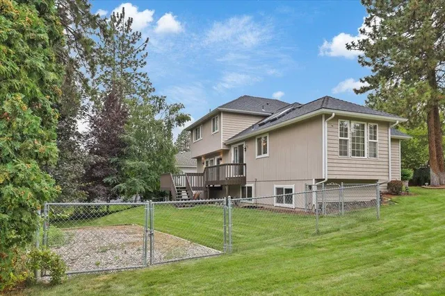 $549,990 | 221 West Falcon Avenue, Spokane, WA 99218