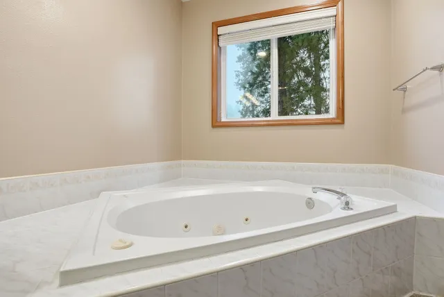 $549,990 | 221 West Falcon Avenue, Spokane, WA 99218