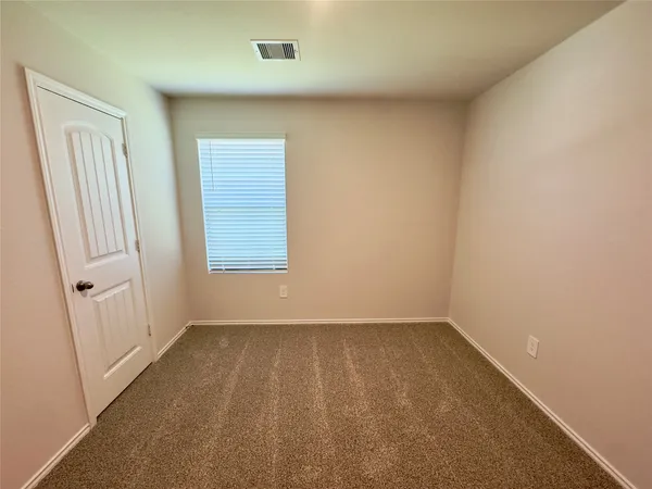 $2,000 | 1714 Windsor Boulevard, Lockhart, TX 78644