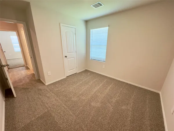 $2,000 | 1714 Windsor Boulevard, Lockhart, TX 78644