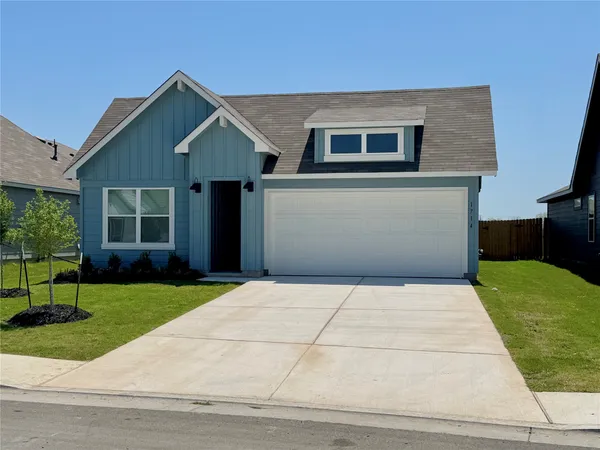 $2,000 | 1714 Windsor Boulevard, Lockhart, TX 78644