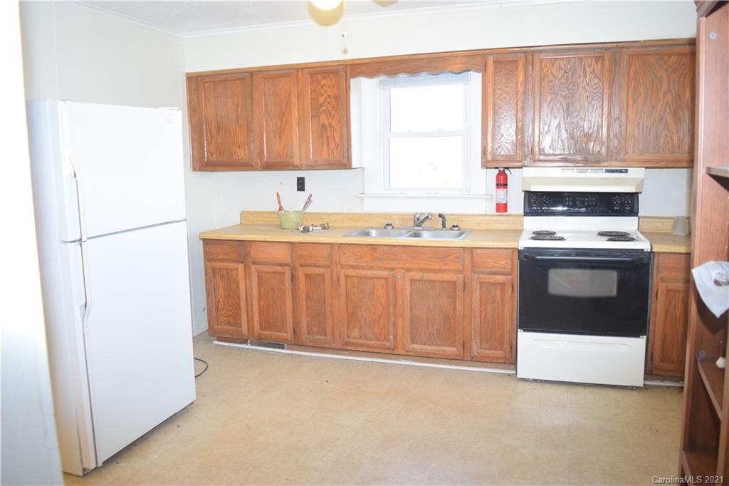3205 Short Road Hickory, NC 28602 - Photo 11 of 14