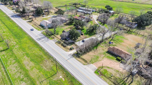 $1,300,000 | 35129 Farm To Market 1093, Simonton, TX 77485