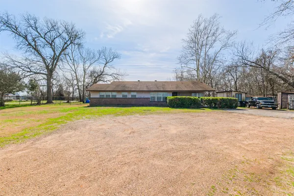 $1,300,000 | 35129 Farm To Market 1093, Simonton, TX 77485
