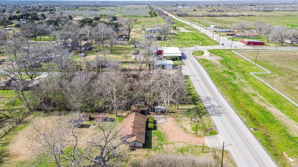 $1,300,000 | 35129 Farm To Market 1093, Simonton, TX 77485