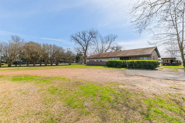 $1,300,000 | 35129 Farm To Market 1093, Simonton, TX 77485