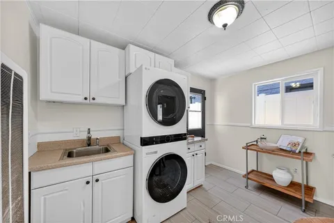 $1,750,000 | 129 14th Street, Seal Beach, CA 90740