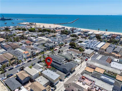 $1,750,000 | 129 14th Street, Seal Beach, CA 90740