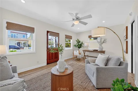 $1,750,000 | 129 14th Street, Seal Beach, CA 90740