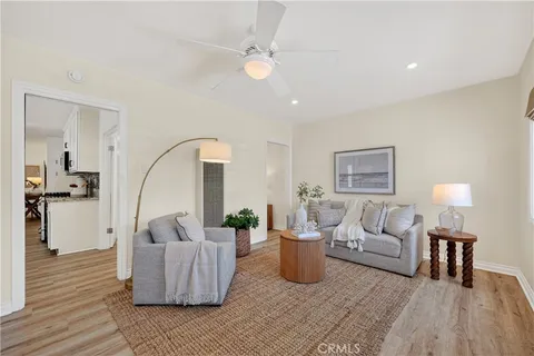 $1,750,000 | 129 14th Street, Seal Beach, CA 90740