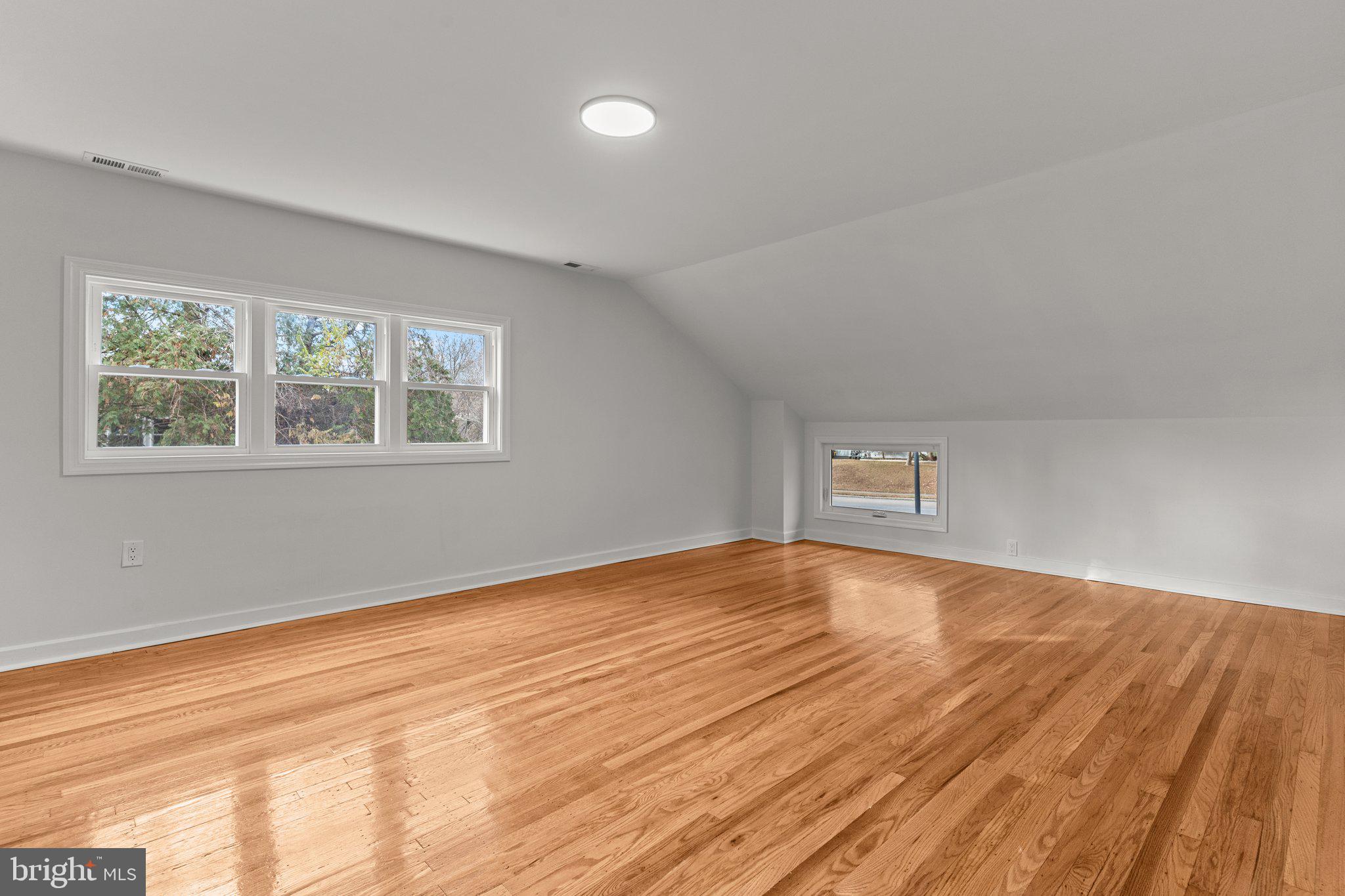 8702 Patton Road Wyndmoor, PA 19038 - Photo 22 of 37 Master bedroom