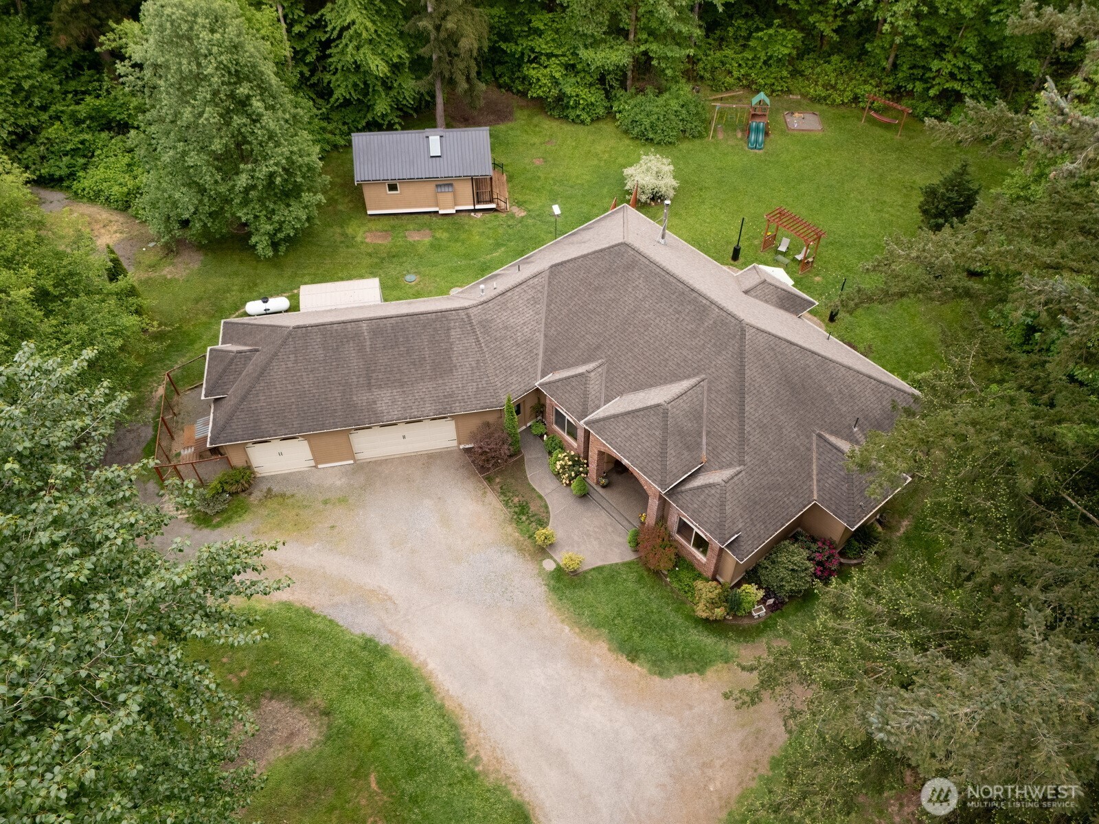 2139 H Street Road Blaine, WA 98230 - Photo 3 of 40