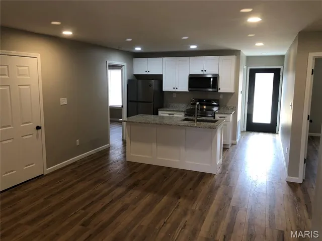 $1,350 | 223 Cedar Circle, Unit B, Jackson, MO 63755