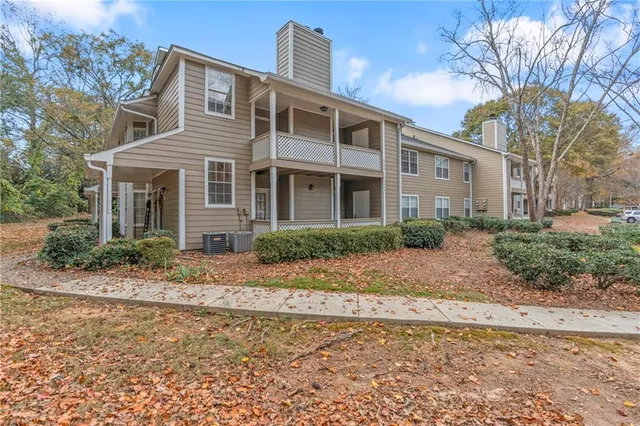 $1,450 | 6449 Pinebark Way, Morrow, GA 30260