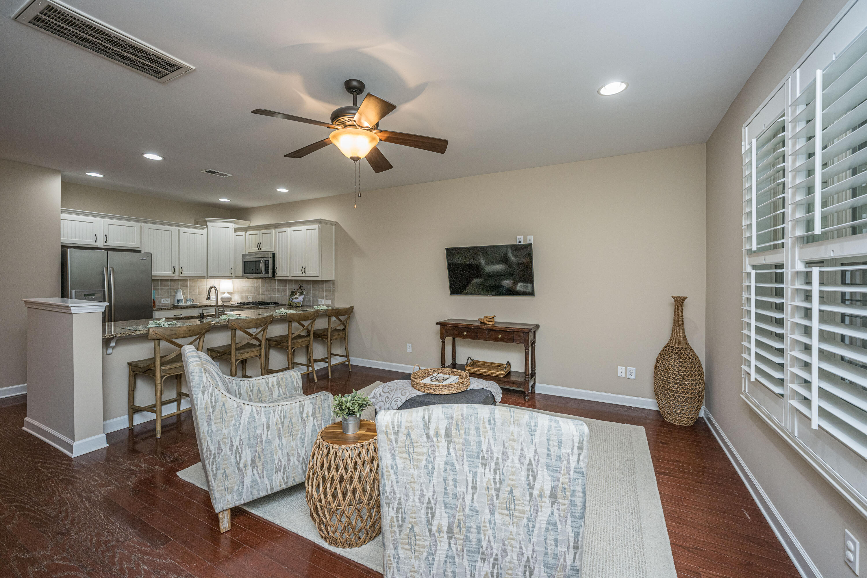 2412 Kings Gate Lane Mount Pleasant, SC 29466 - Photo 13 of 42 2412KingsGateLnREDO017
