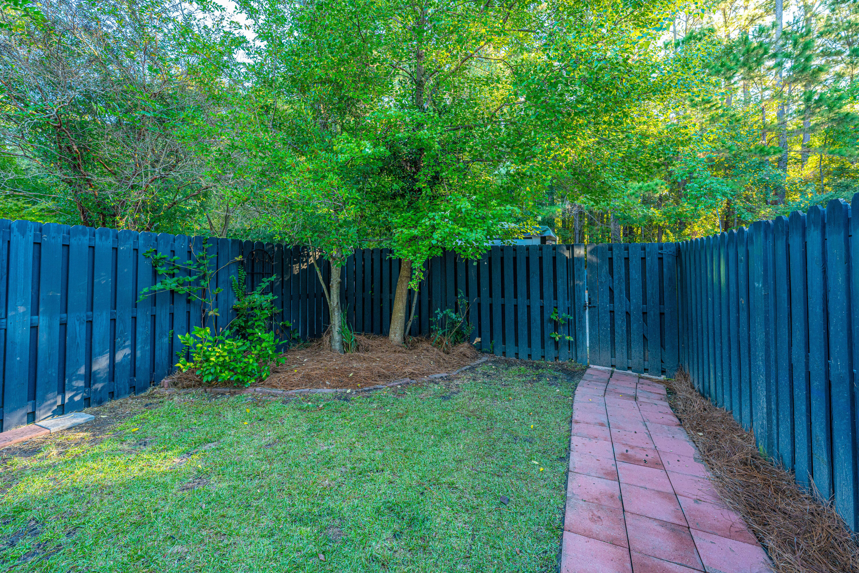 2412 Kings Gate Lane Mount Pleasant, SC 29466 - Photo 33 of 42 2412KingsGateLn033