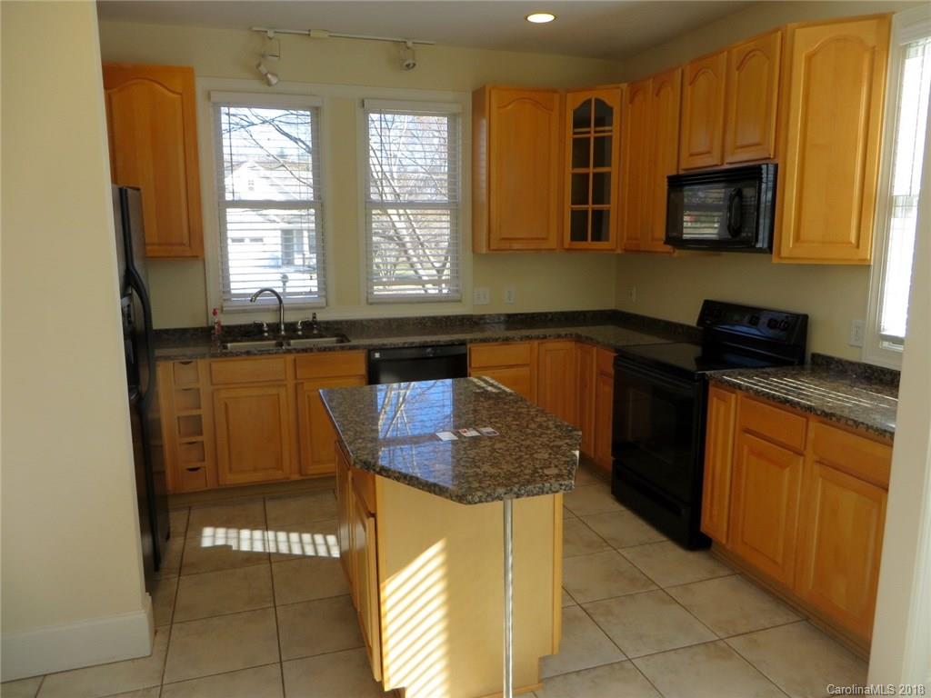 305 Commodore Loop Mooresville, NC 28117 - Photo 5 of 21