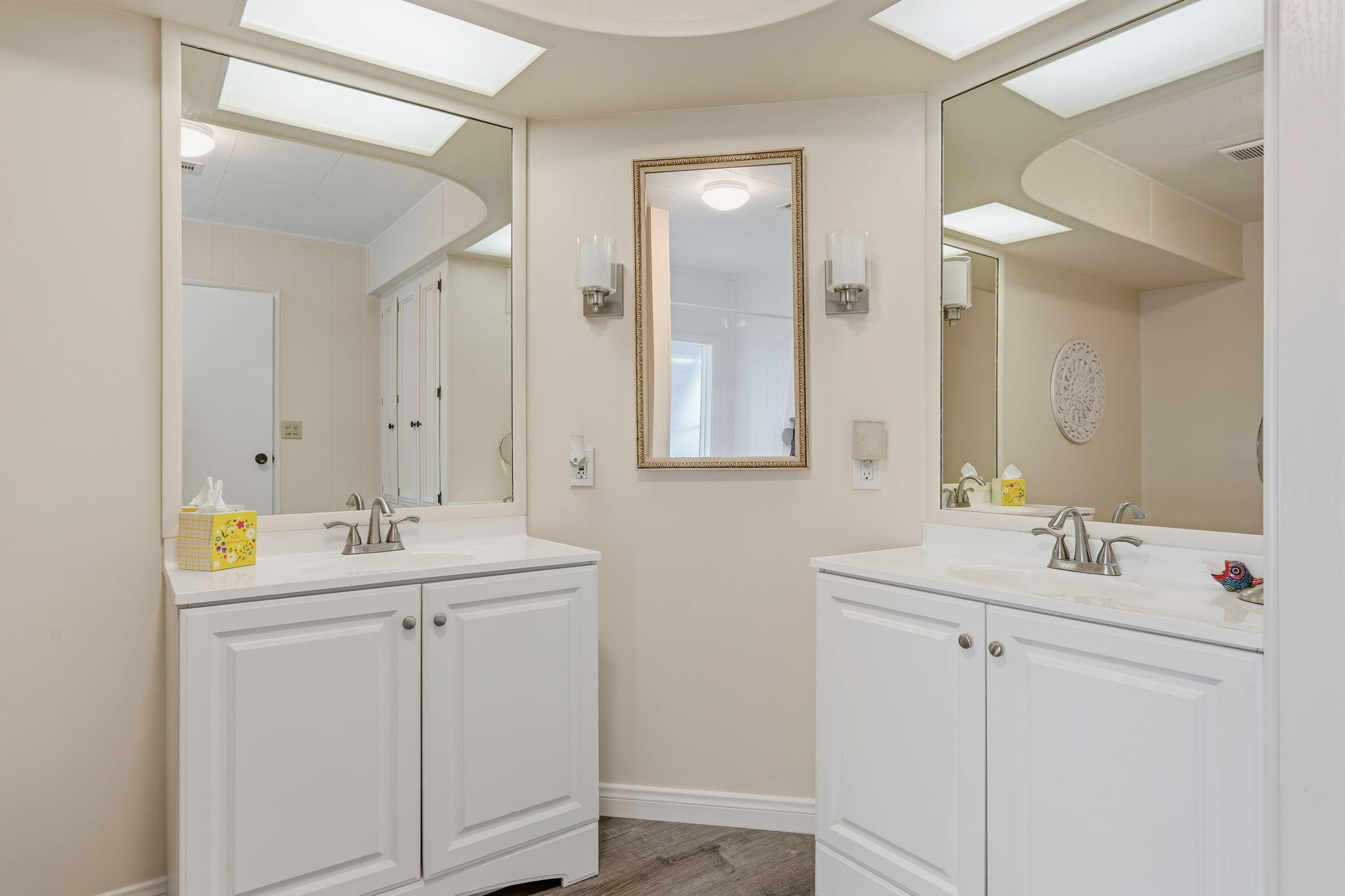 340 Old Mill Road, Unit SPC 152 Santa Barbara, CA 93110 - Photo 16 of 28 21-Primary Bathroom