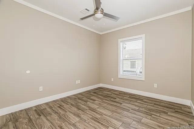 $1,820 | 839 Perez Street, San Antonio, TX 78207