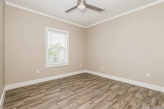 $1,820 | 839 Perez Street, San Antonio, TX 78207