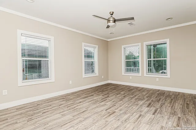 $1,820 | 839 Perez Street, San Antonio, TX 78207