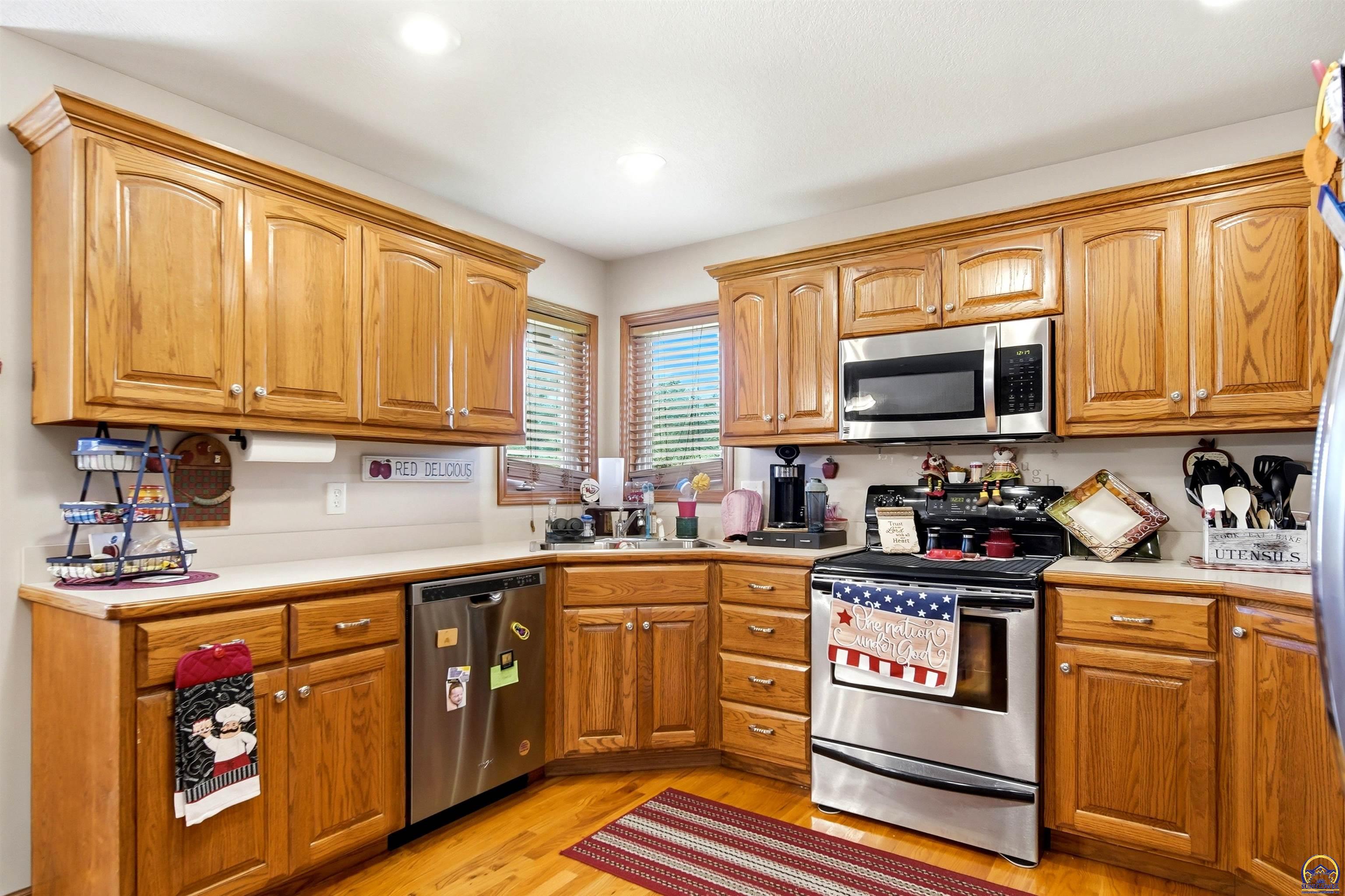 5045 Northwest Rochester Road Topeka, KS 66618 - Photo 7 of 31
