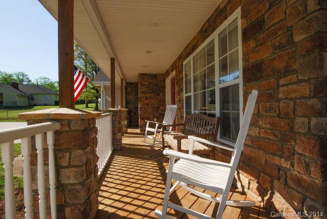 1508 Pleasant Plains Road Matthews, NC 28105 - Photo 3 of 21 Gallery Image 3