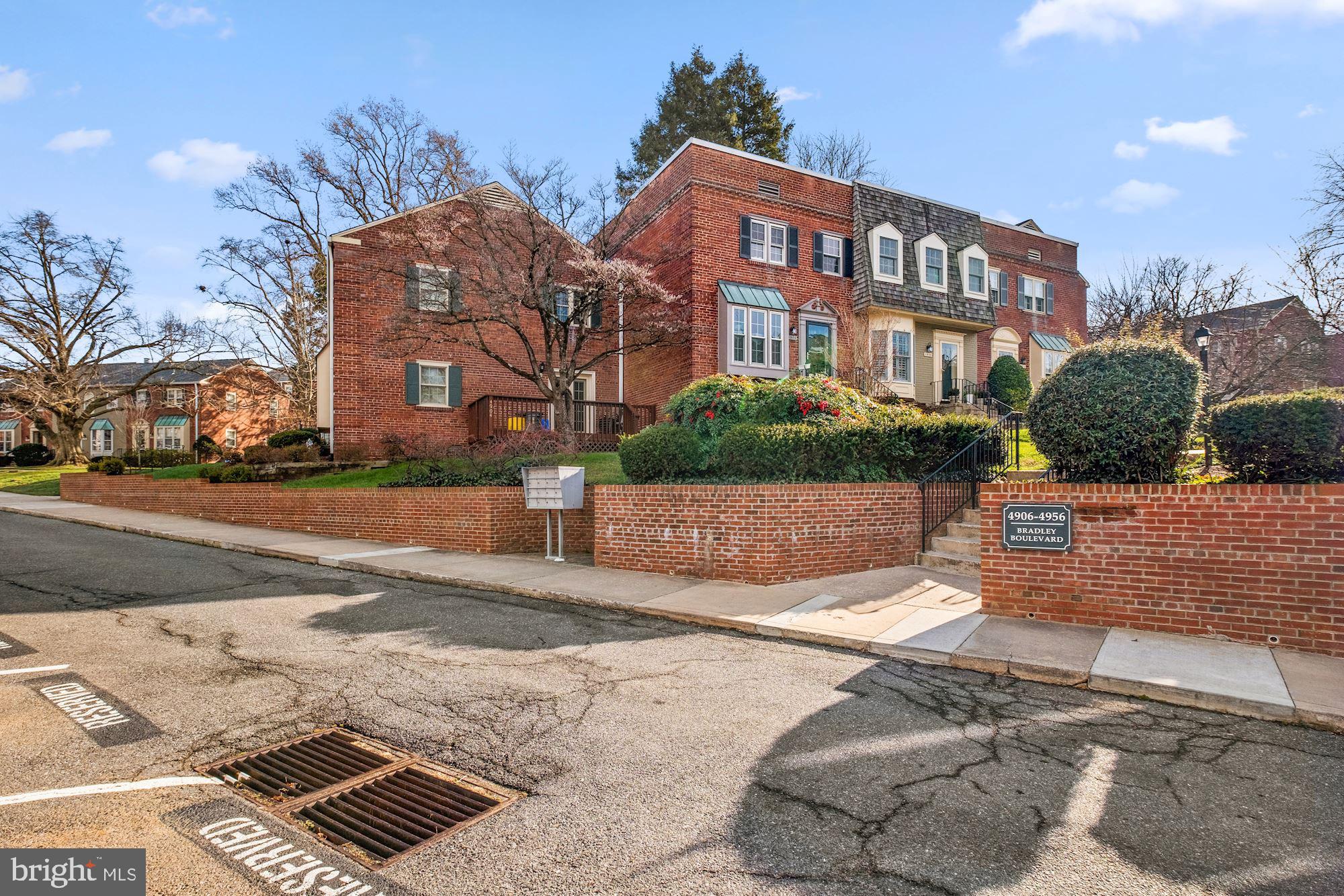 4924 Bradley Boulevard, Unit 239 Chevy Chase, MD 20815 - Photo 26 of 30