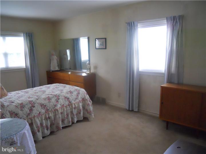 334 Ashwood Road Springfield, PA 19064 - Photo 11 of 18 Bedroom 2