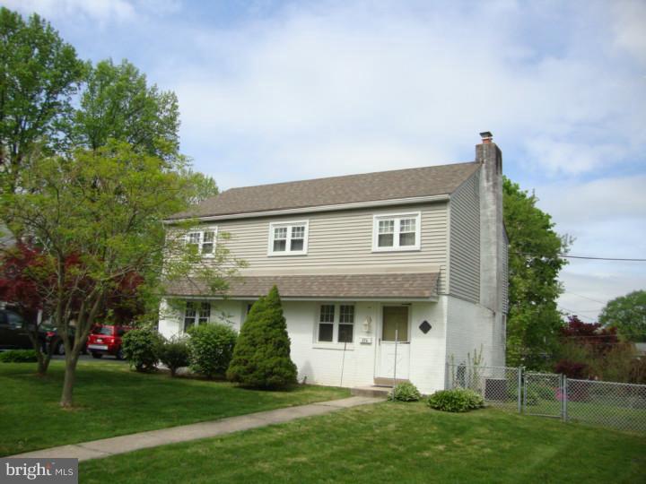 334 Ashwood Road Springfield, PA 19064 - Photo 17 of 18 Exterior Side