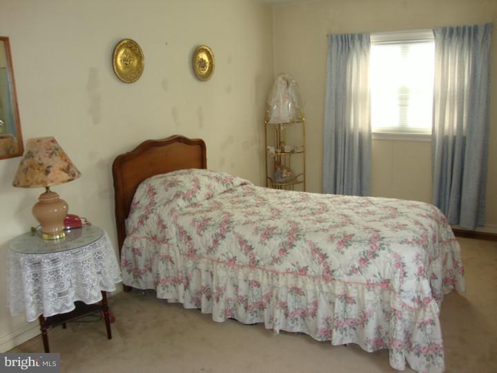 334 Ashwood Road Springfield, PA 19064 - Photo 10 of 18 Bedroom 2