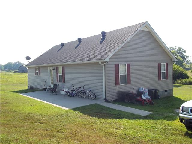 5 Cages Bend Lane Riddleton, TN 37151 - Photo 3 of 18