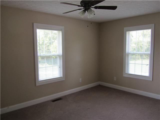 5 Cages Bend Lane Riddleton, TN 37151 - Photo 10 of 18