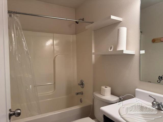 539 Evening Falls Drive Pensacola, FL 32534 - Photo 15 of 16 a bathroom with a shower a toilet and a sink