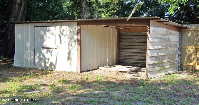117 Silver Lake Road Palatka, FL 32177 - Photo 11 of 13 outbuilding (Copy)