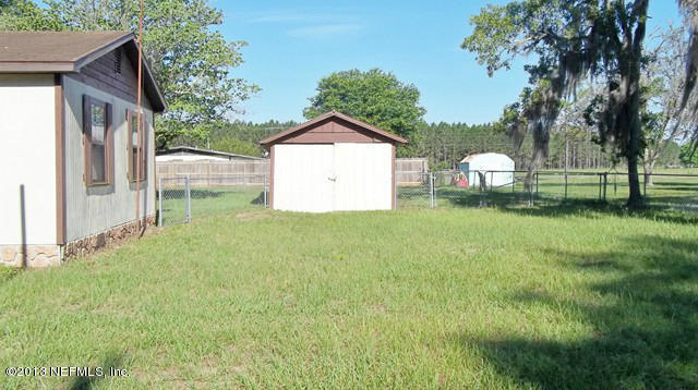 117 Silver Lake Road Palatka, FL 32177 - Photo 13 of 13 side yard (Copy)