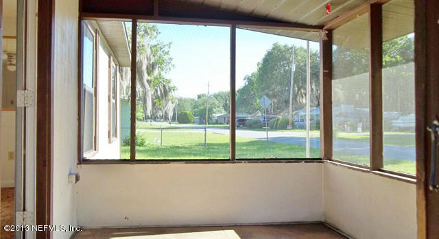 117 Silver Lake Road Palatka, FL 32177 - Photo 7 of 13 screened porch (Copy)