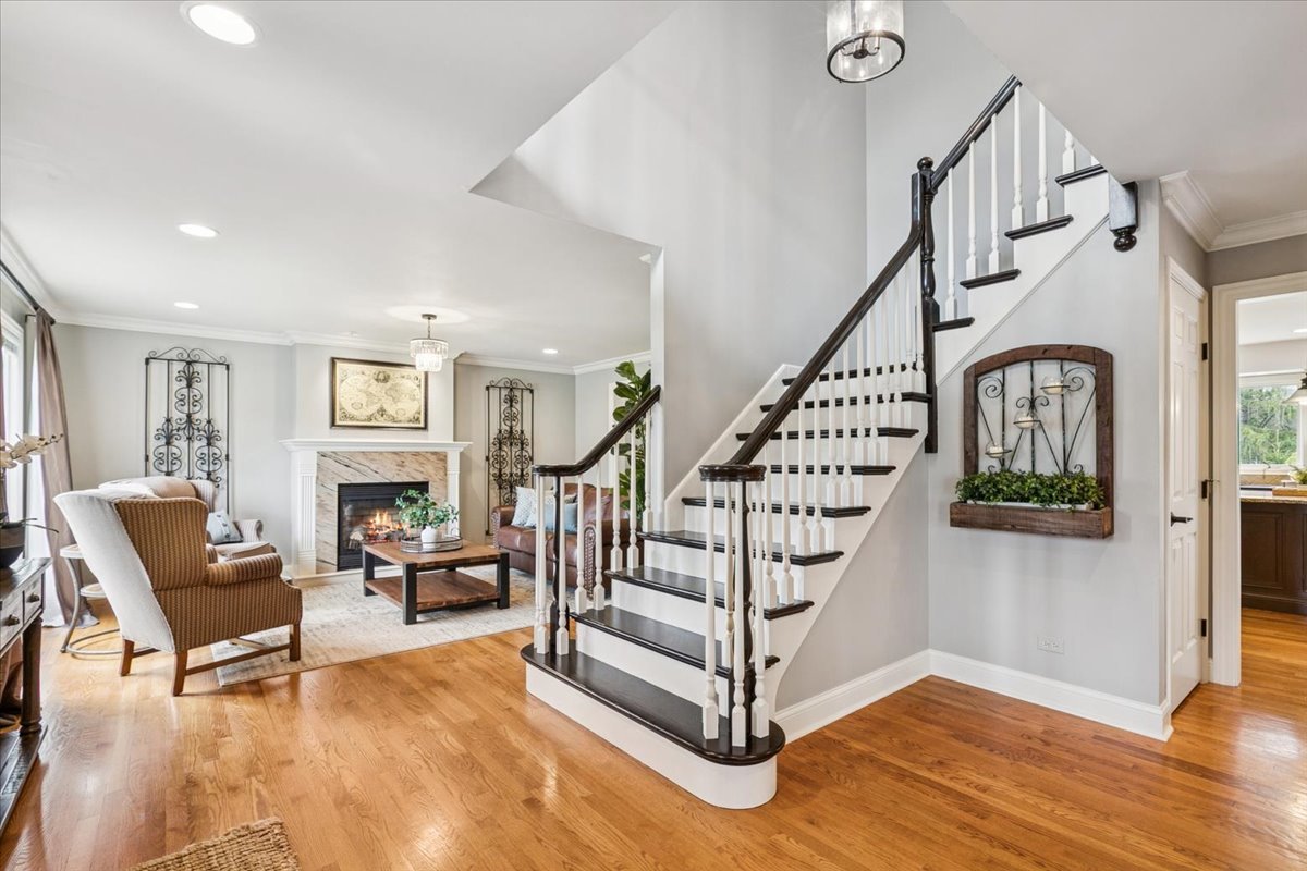 2496 Emerald Lane Lindenhurst, IL 60046 - Photo 12 of 40