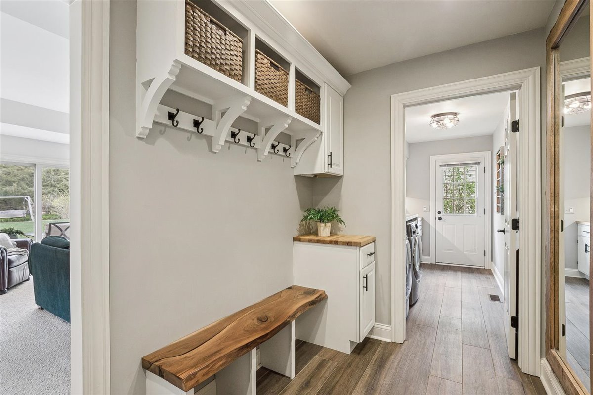 2496 Emerald Lane Lindenhurst, IL 60046 - Photo 16 of 40