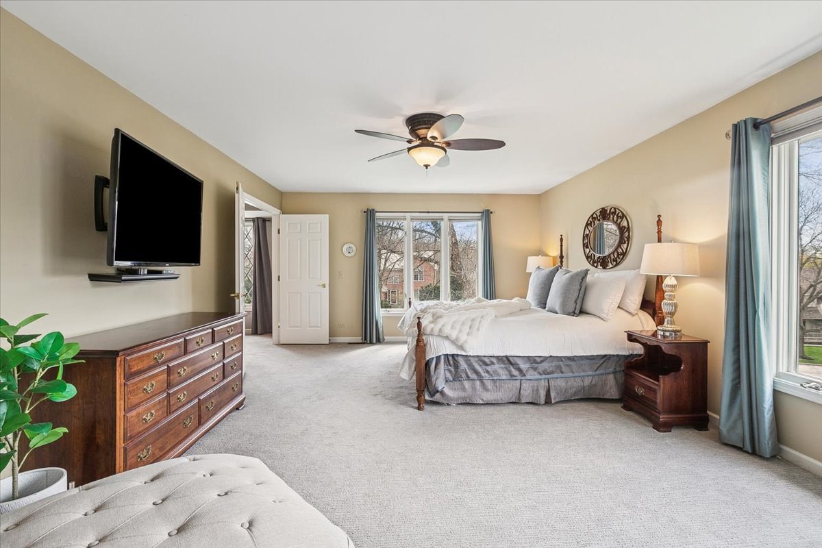 2496 Emerald Lane Lindenhurst, IL 60046 - Photo 30 of 40