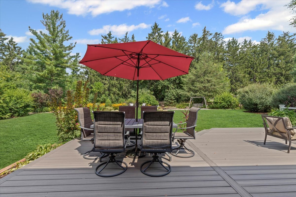 2496 Emerald Lane Lindenhurst, IL 60046 - Photo 4 of 40