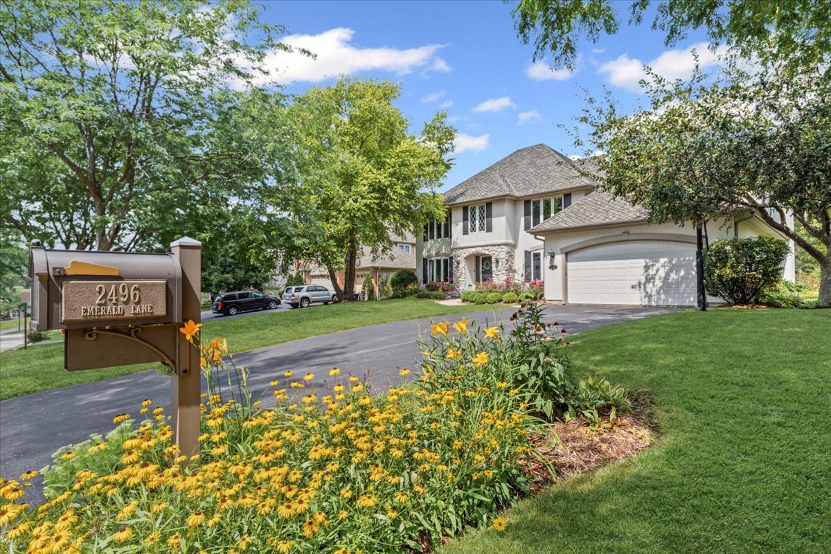 2496 Emerald Lane Lindenhurst, IL 60046 - Photo 8 of 40