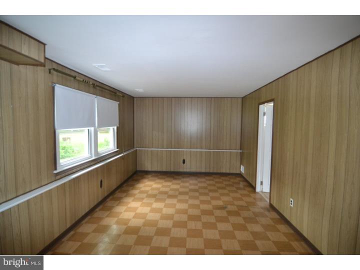 207 Rabbit Run Road Cherry Hill, NJ 08003 - Photo 3 of 12