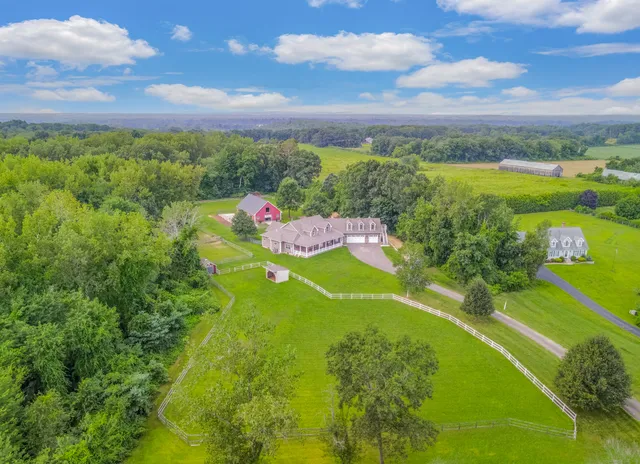 $1,050,000 | 40 Barber Hill Road, Broad Brook, CT 06016