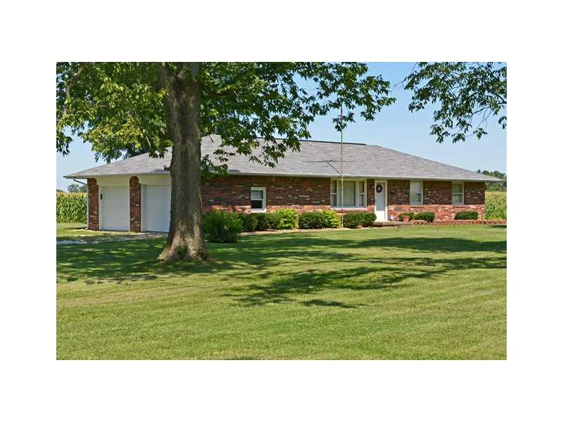 5176 Jonesville Road Columbus, IN 47201 - Photo 2 of 23 Gallery Image 2